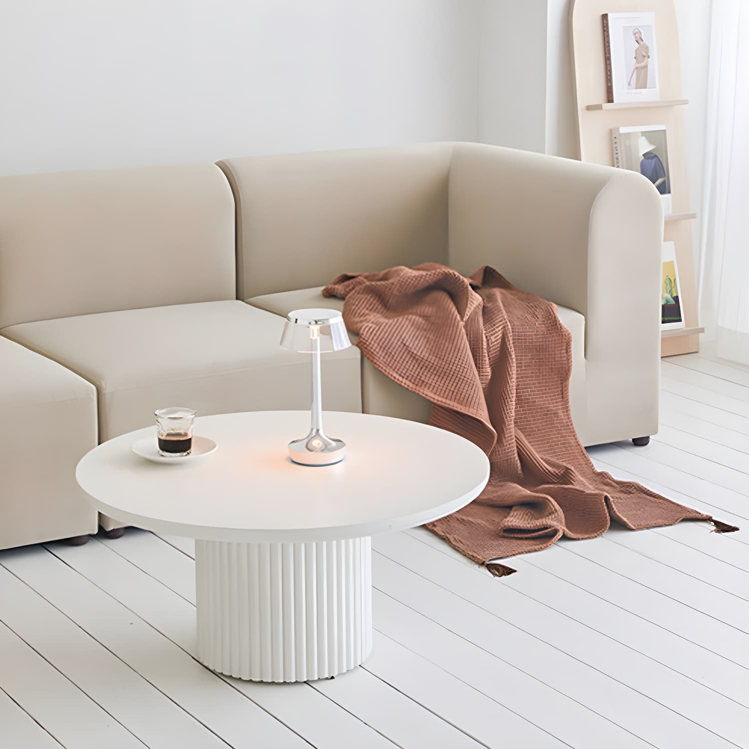 Glam Pedestal Coffee Table Wood Round Cocktail Table for Living Room thumbnail 6