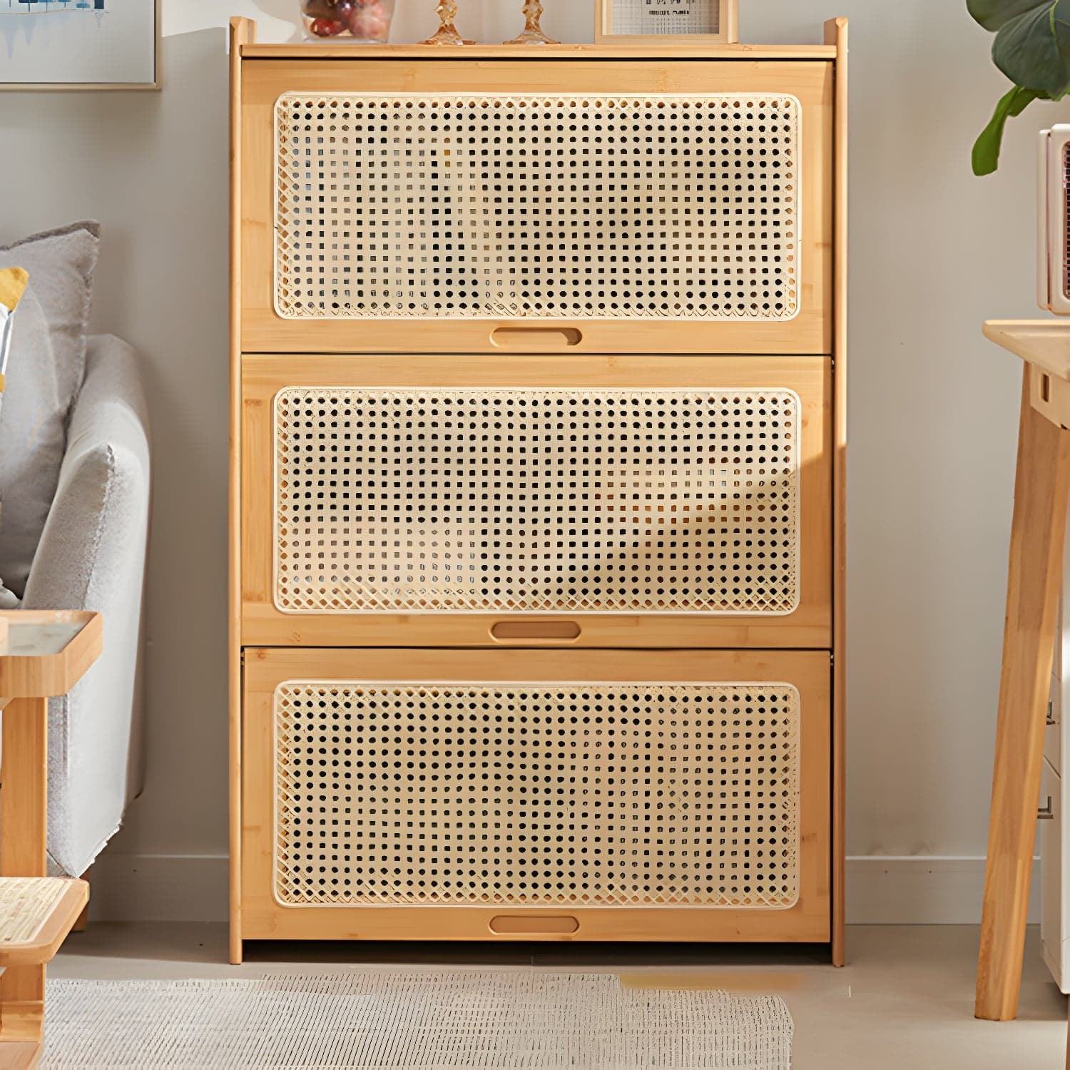 Minimalistic Solid Wood Accent Cabinet Rectangle Storage Cabinet thumbnail 6