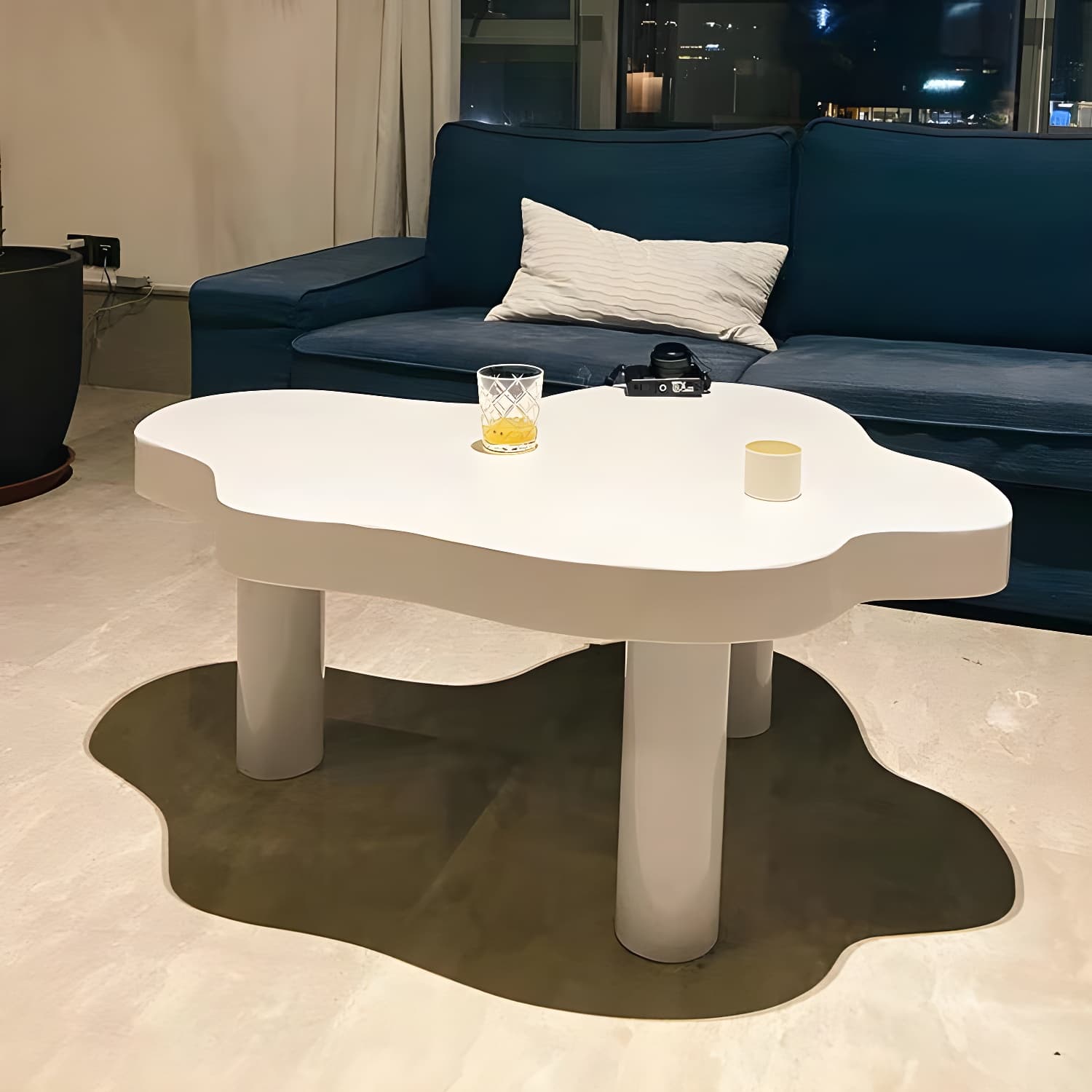 Contemporary 3 Legs Coffee Table Wood Cloud Shaped Cocktail Table thumbnail 4