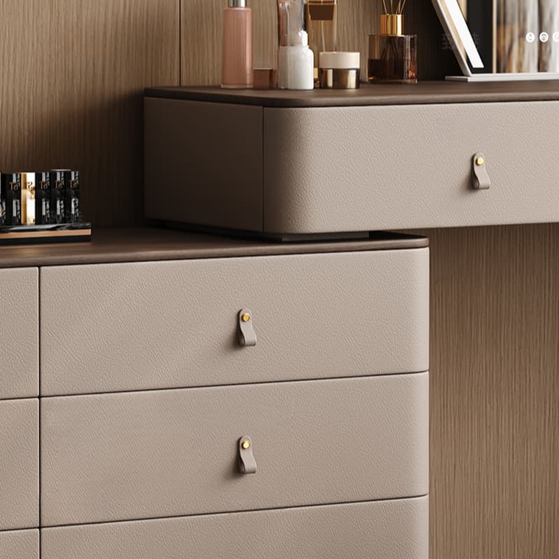 Tan Vanity Set with Scalable Telescopic and Push-Pull Features thumbnail 6