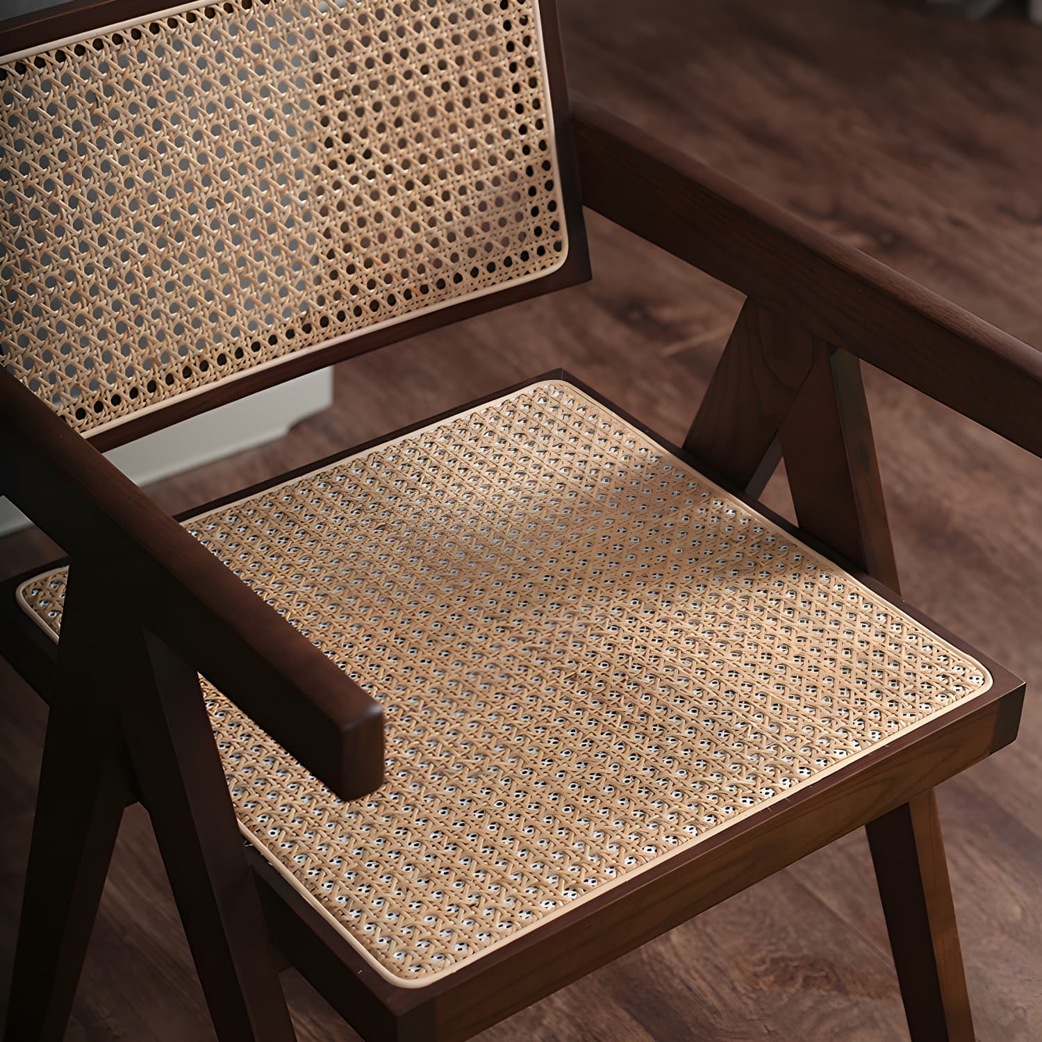 Contemporary Dining Room King Louis Back Solid Wood Dining Chair thumbnail 12