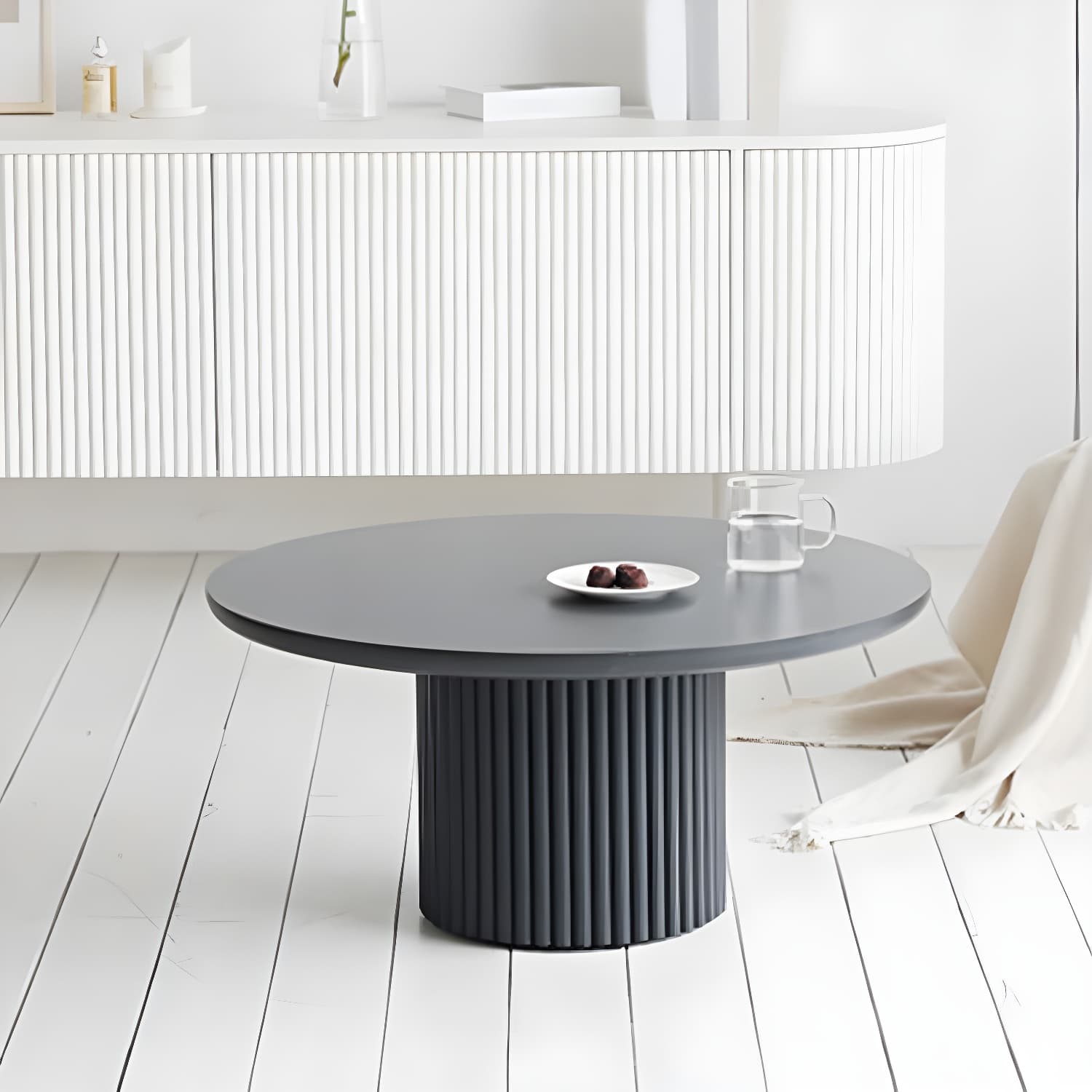 Glam Pedestal Coffee Table Wood Round Cocktail Table for Living Room thumbnail 7