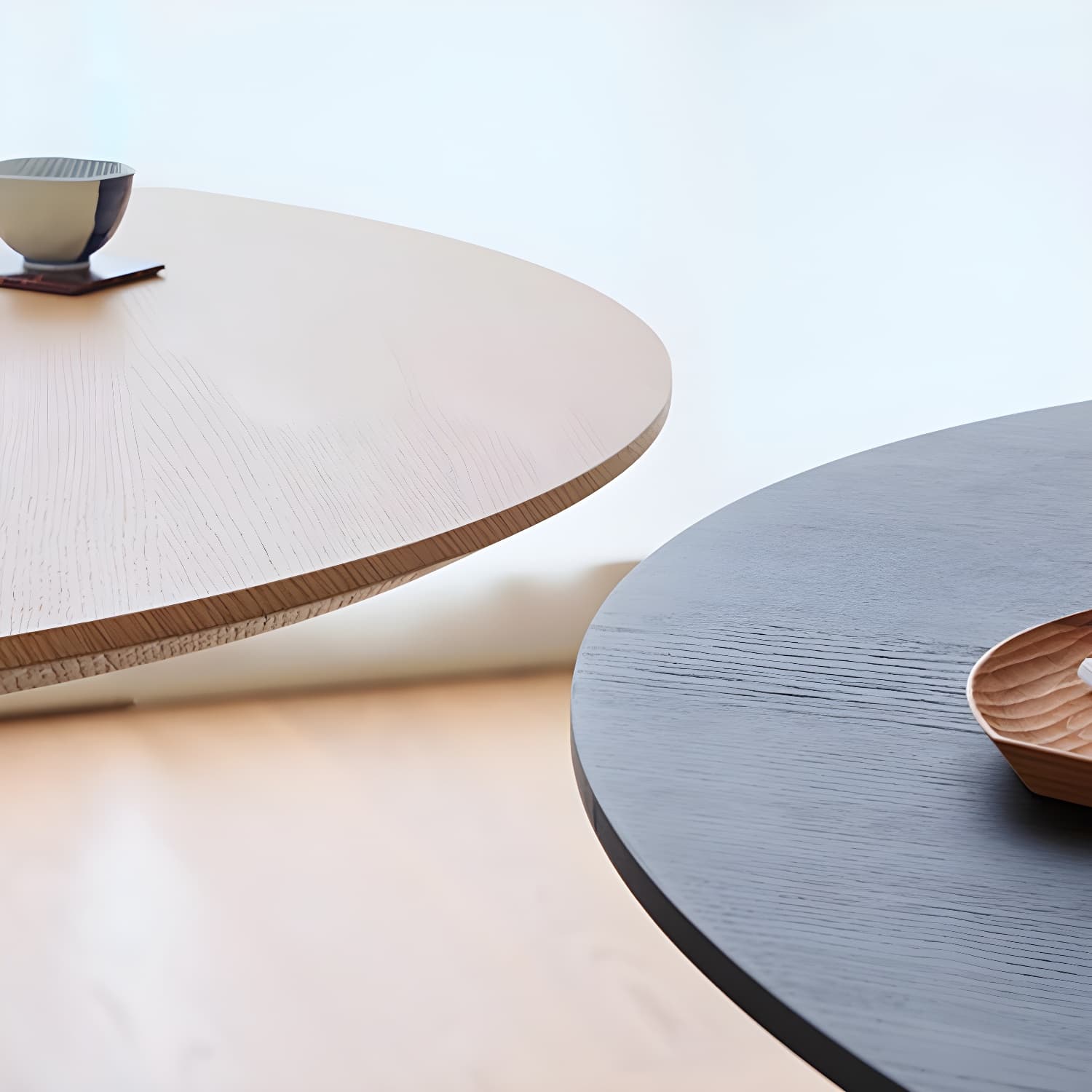 Contemporary Round Dinette Table Solid Wood Pedestal Dining Table thumbnail 5