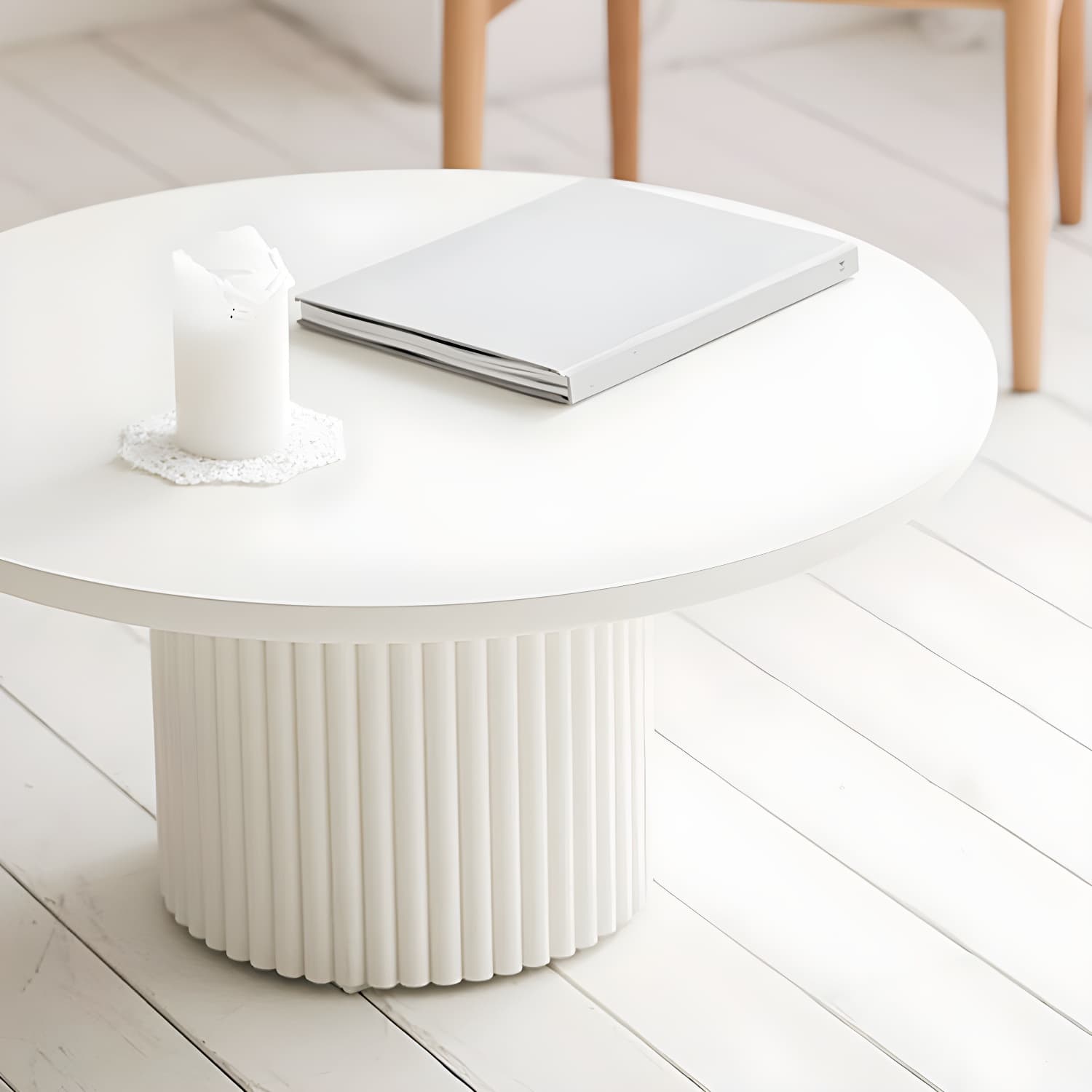 Glam Pedestal Coffee Table Wood Round Cocktail Table for Living Room thumbnail 8