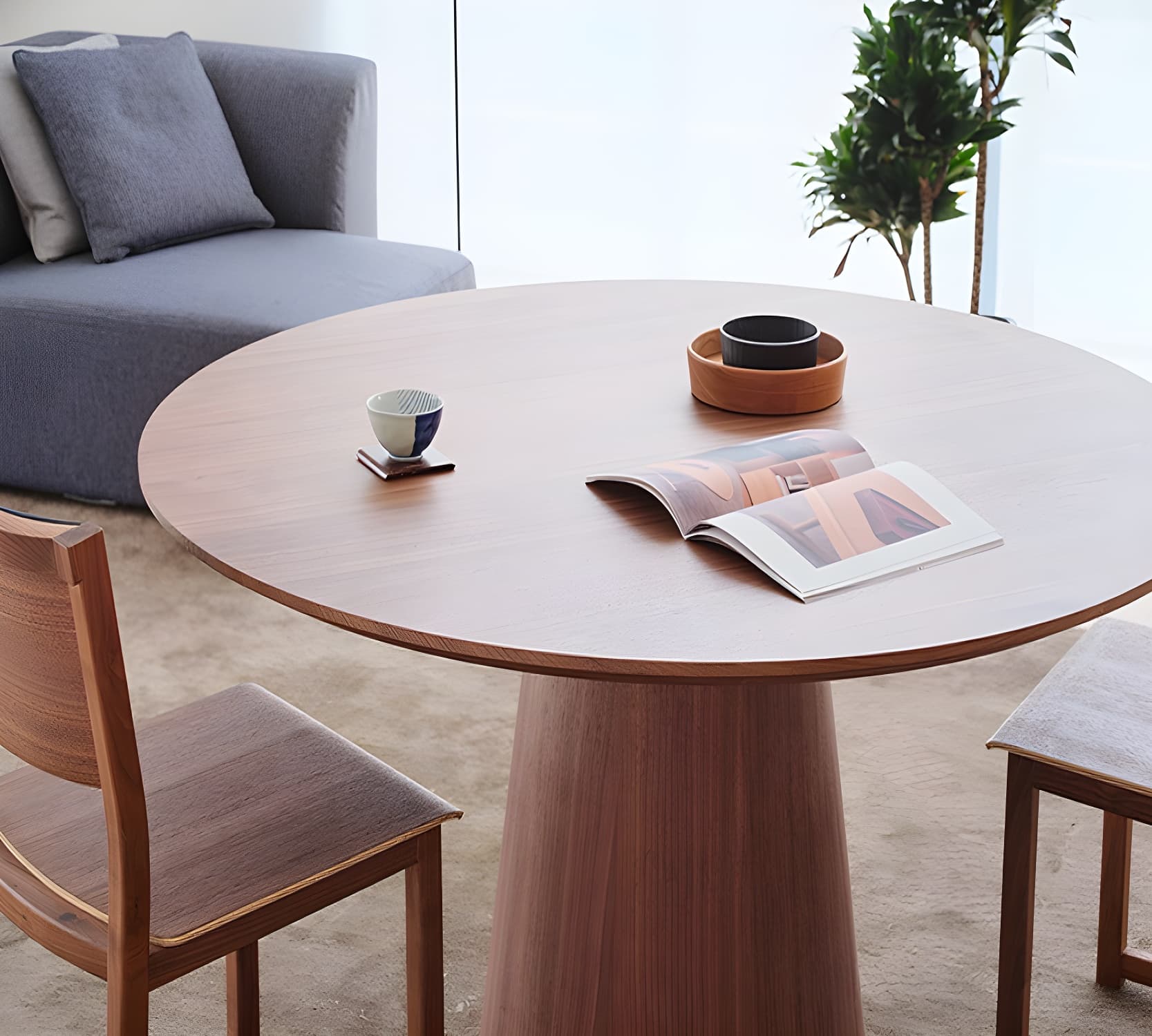 Contemporary Round Dinette Table Solid Wood Pedestal Dining Table thumbnail 4