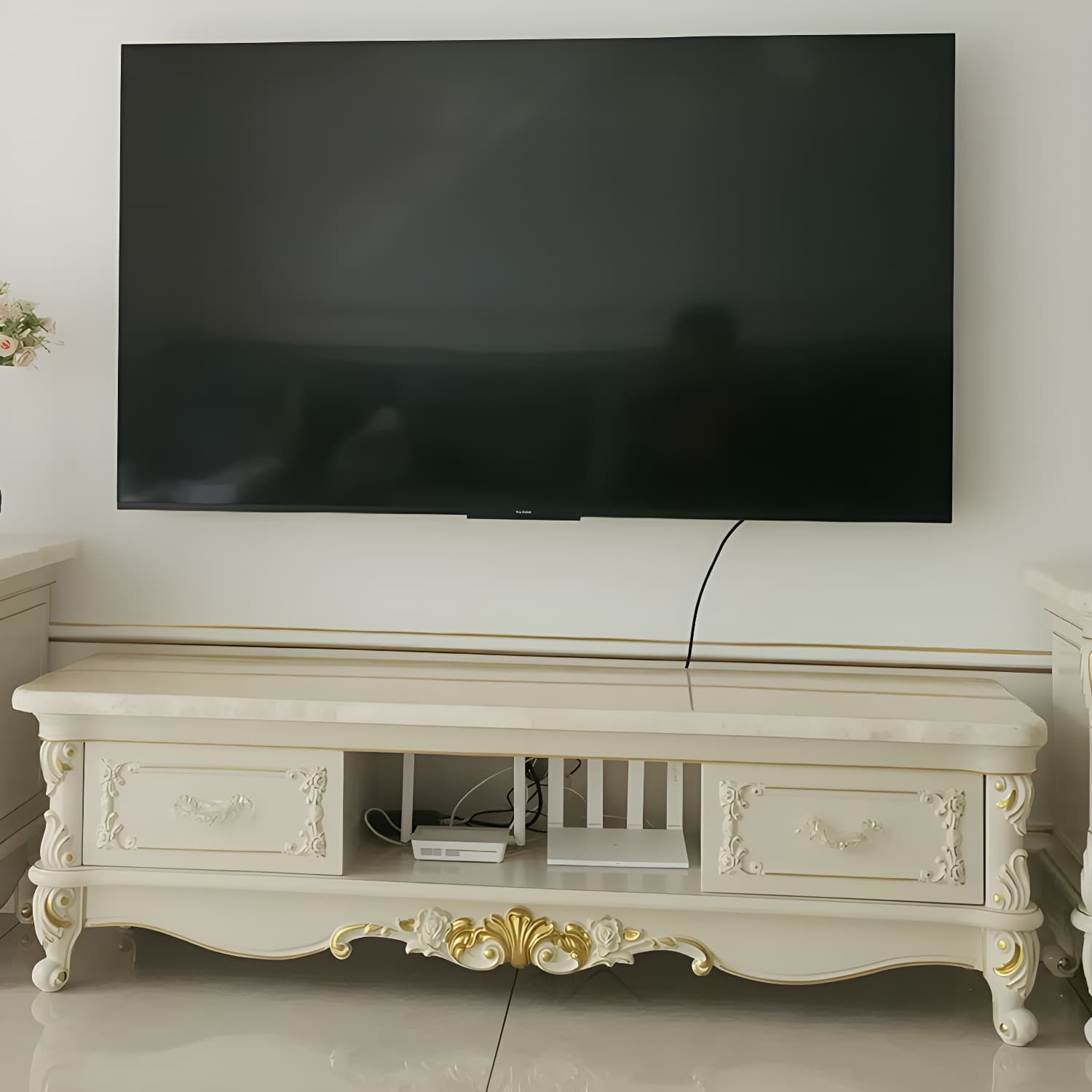 Traditional Marble Top TV Cabinet Solid Wood Crafted TV Stand for Living Room thumbnail 5