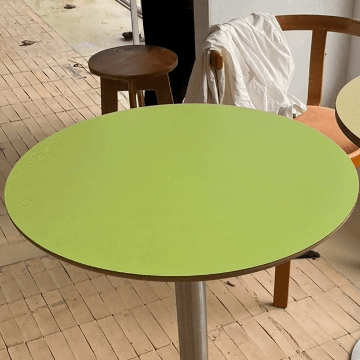 Trendy Orbicular Dining Table with Timber Top, Fixed Table Mechanism in Cerulean/Green/Apricot Color thumbnail 4