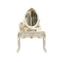 Color White/Gold