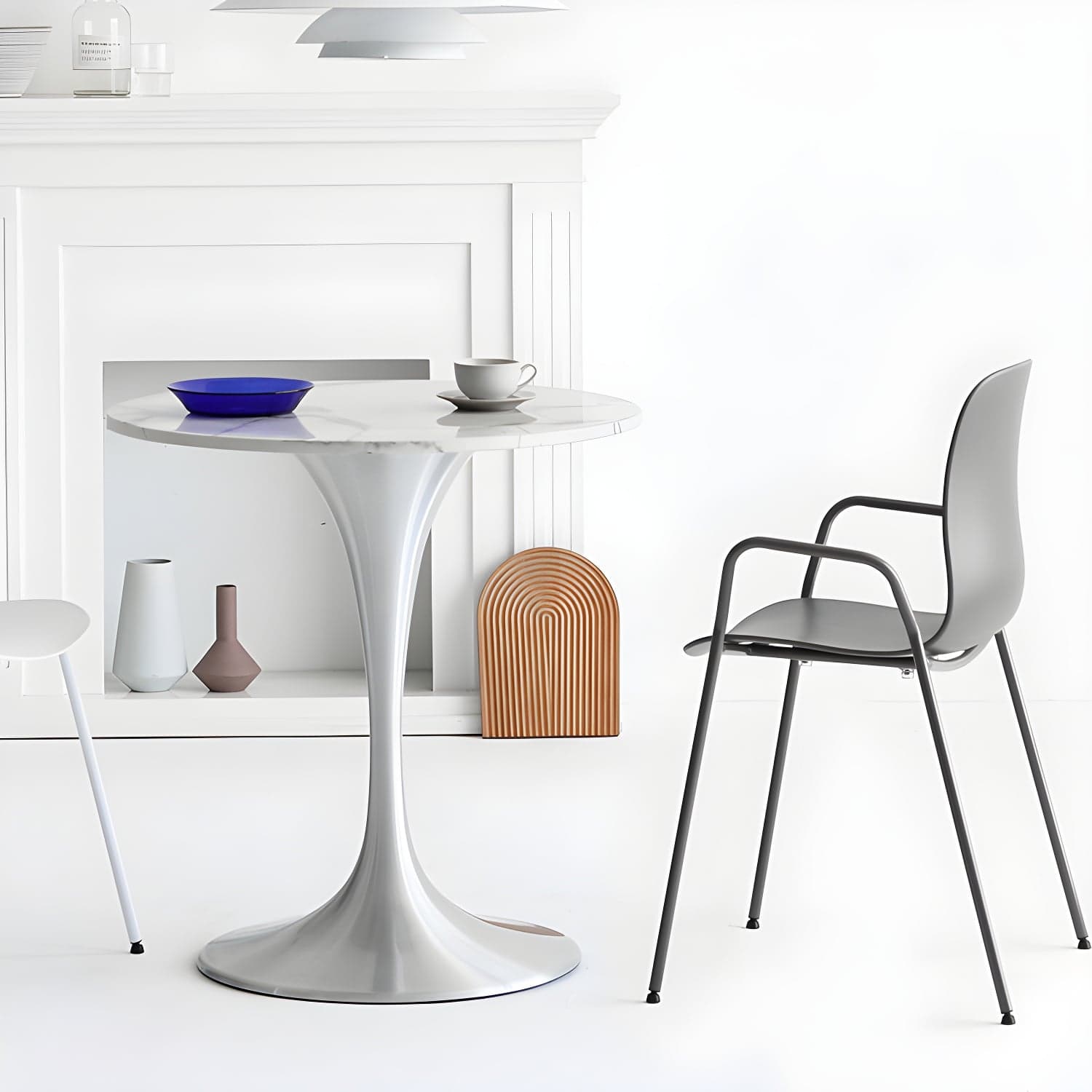 Metal Modern Round Dining Table Marble Top Indoor Table with Tulip Base thumbnail 3